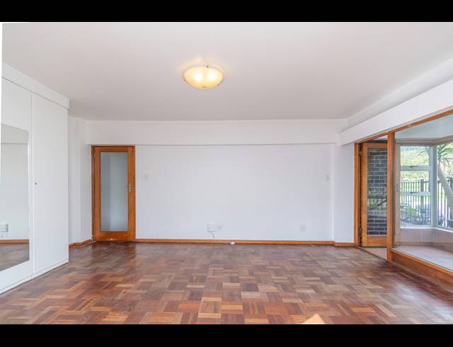 1 BEDROOM APARTMENT FOR SALE IN ORANJEZICHT